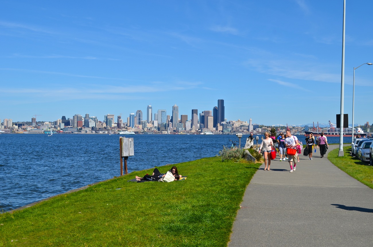 Spend an evening along the Seattle's beaches - Seattle Yacht Charters ...