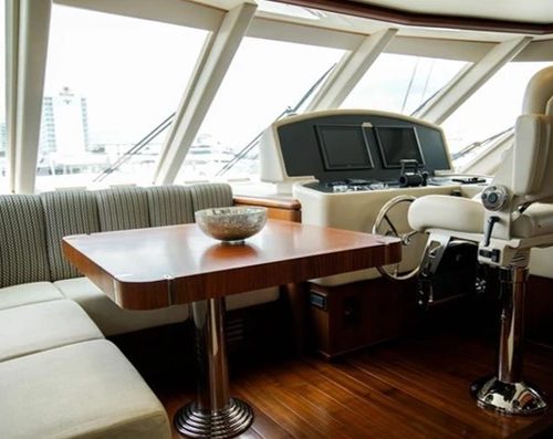 85' Ocean Alexander Luxury Yacht 10